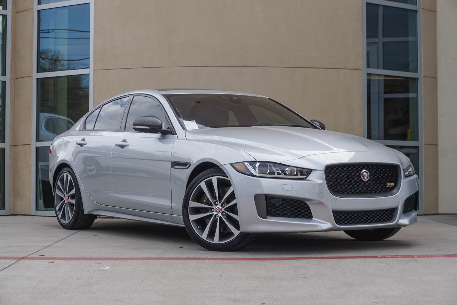 Jaguar XF 300 Sport