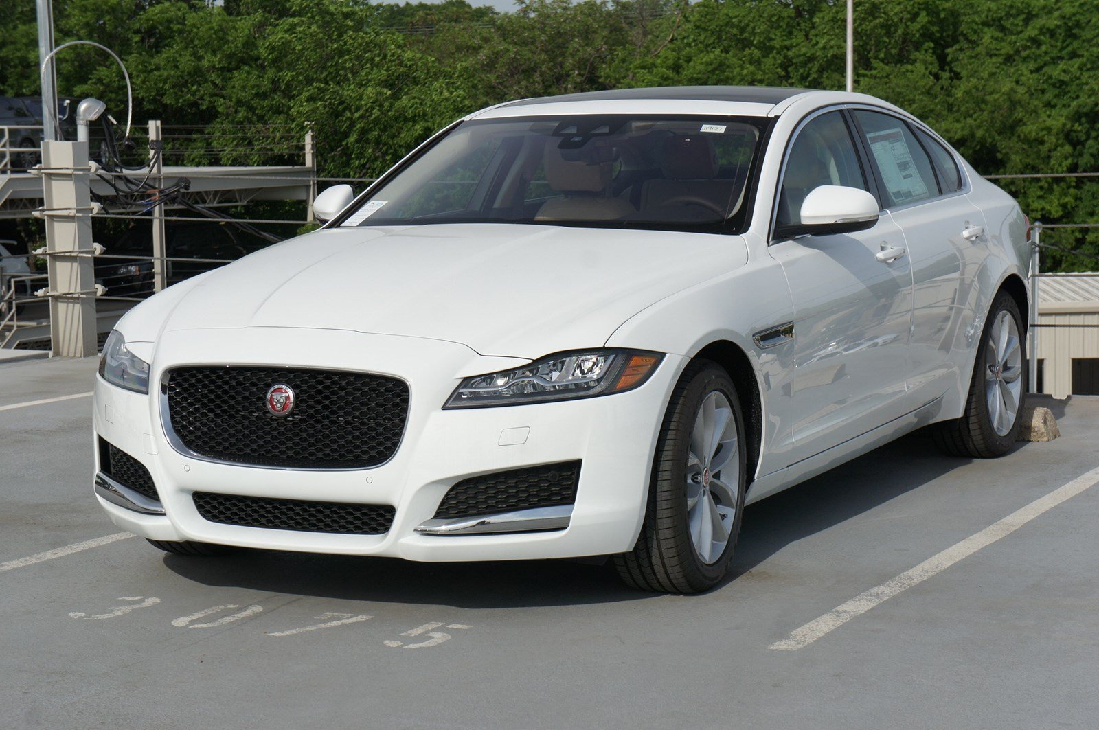 Jaguar xf 2019